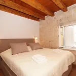 Stelina Korcula Town