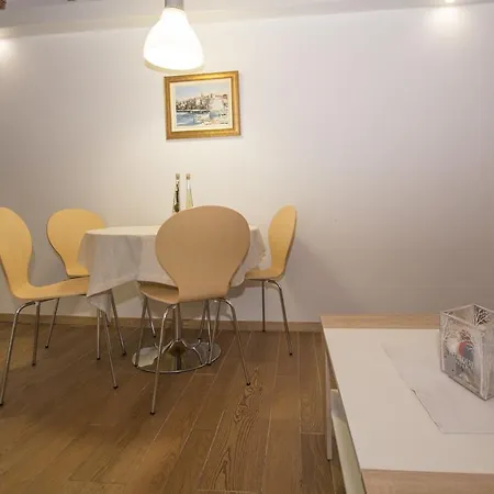 Stelina Korcula Town